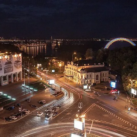 Dnipro Hotel 4*