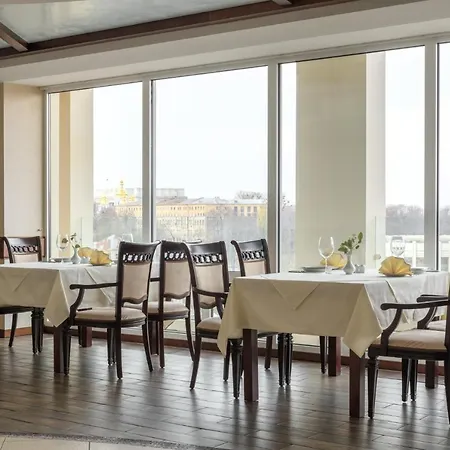 Dnipro Hotel