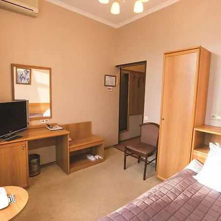 Dnipro Hotel 4*